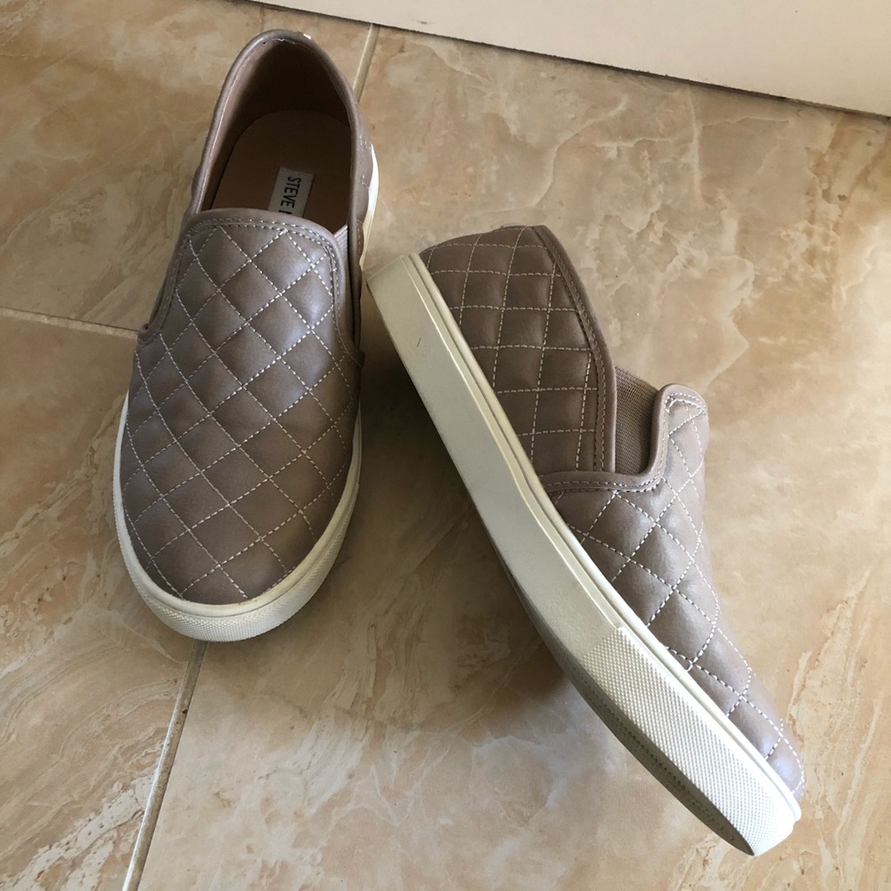 Steve Madden ‘Ecentrcq’ Slip On Sneaker